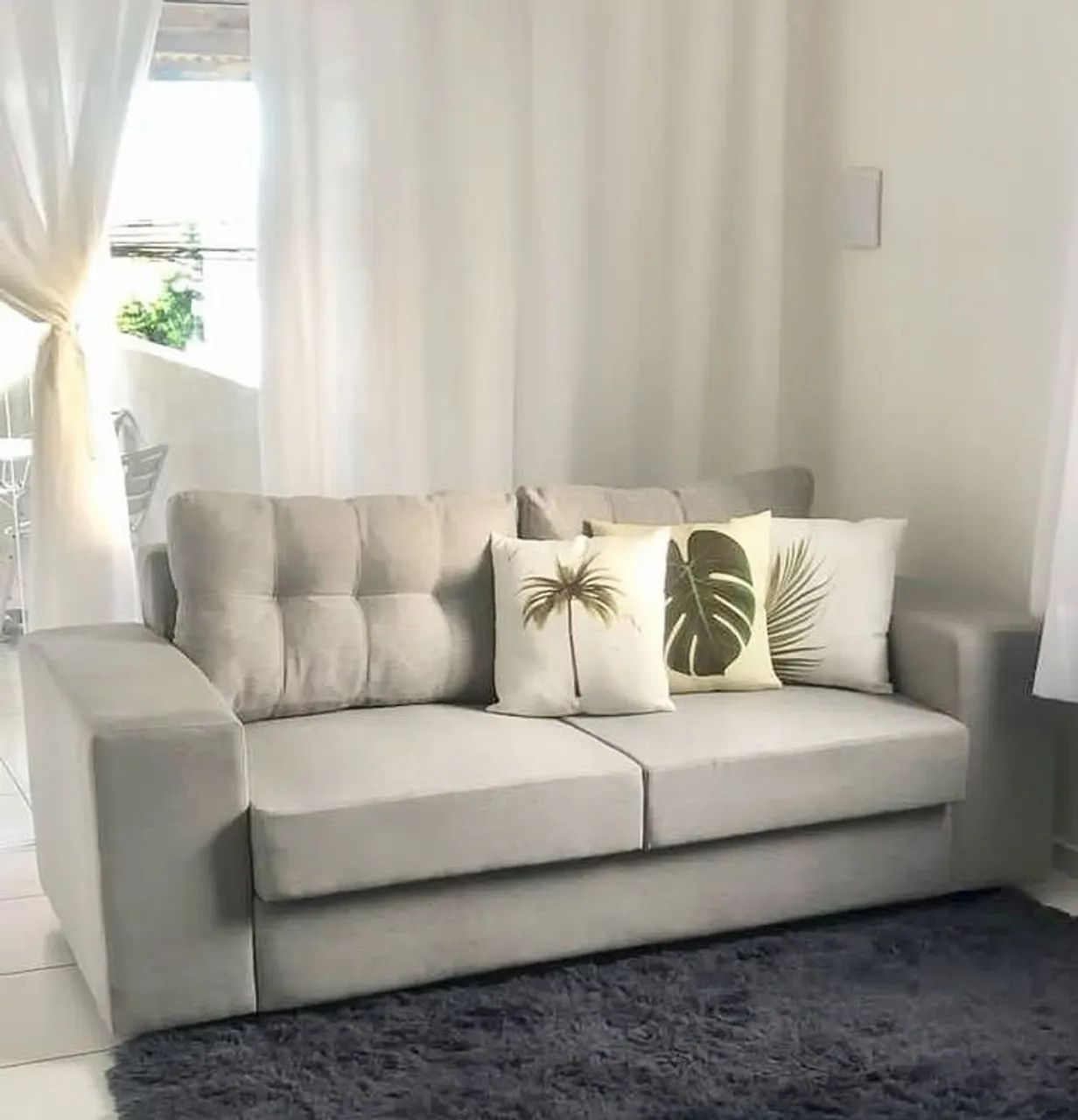 Sofá 2 Lugares com Detalhes Decorativos - Foto 4