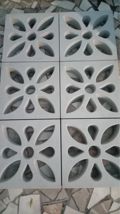 Blocos de concreto vazados para ventilação - elemento vazado - cobogo flor 39x39cm