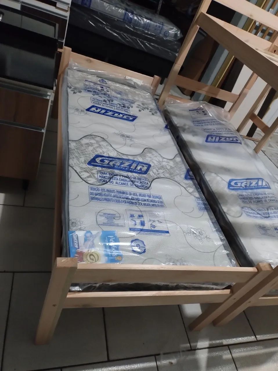 Cama de Solteiro com Colchão de solteiro Gazin NOVOS 