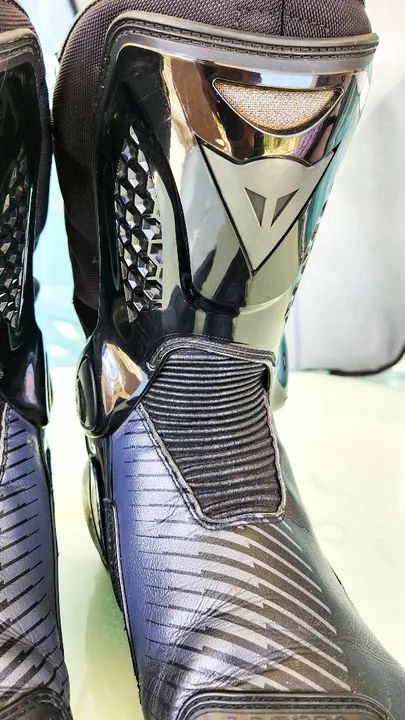 Botas Dainese Torque RS Out preta TAM 44 EUR = 42 BRA - Foto 8