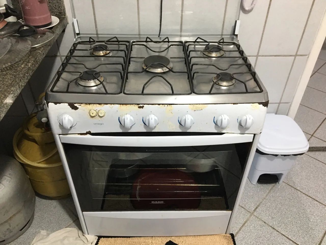 Vendo fogão 5 bocas com marcas de uso  - Foto 2