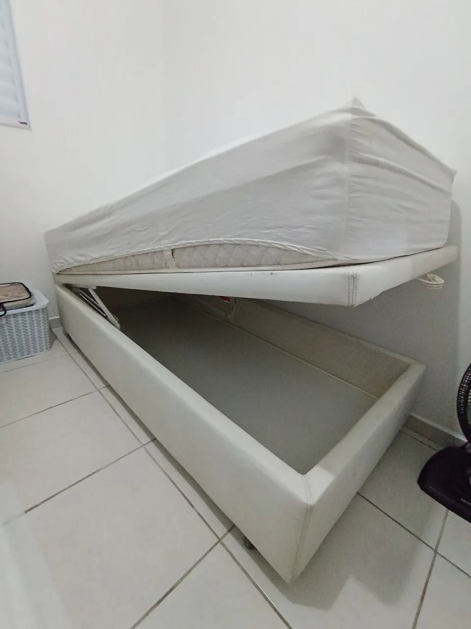 Cama Box com Baú - Conforto e Organização