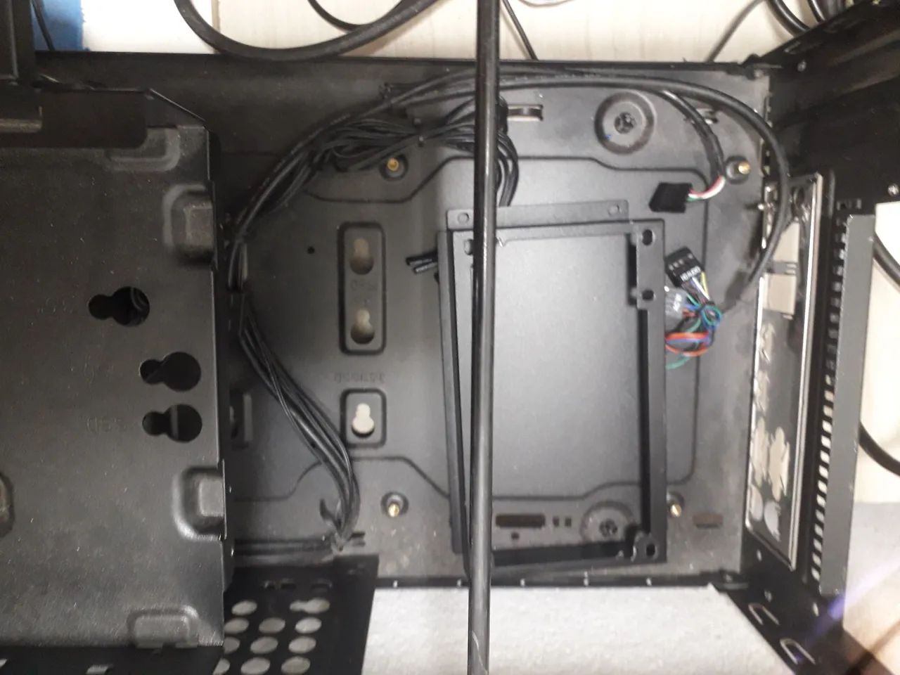 Gabinete Cooler Master para PC - Foto 3