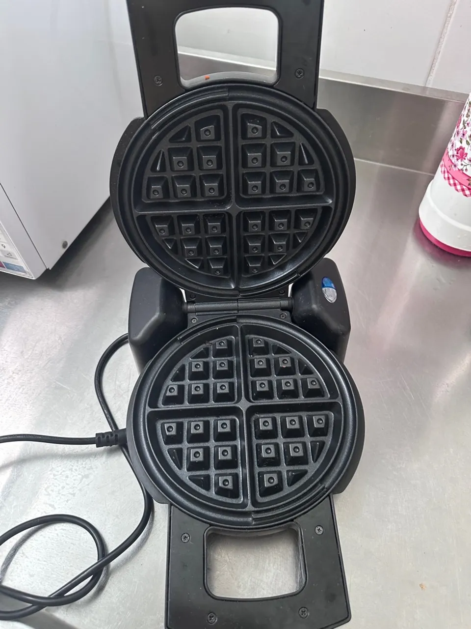 Máquina de Waffle oster 