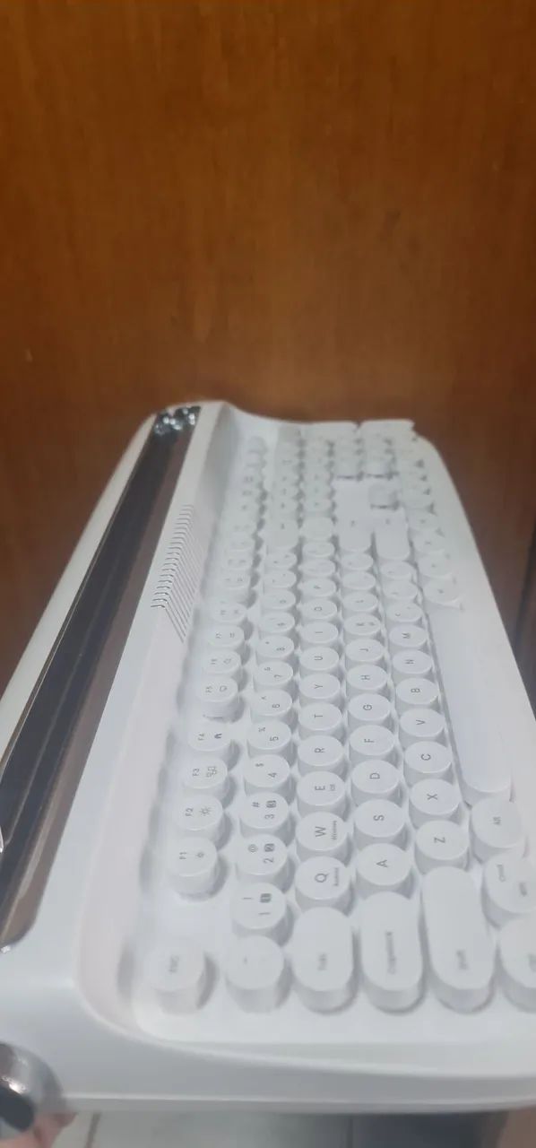 Teclado Retro Vintage para Tablets e Smartphones - Foto 2