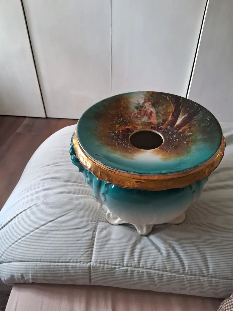 Escarradeira antiga de porcelana da Limoges - Foto 3