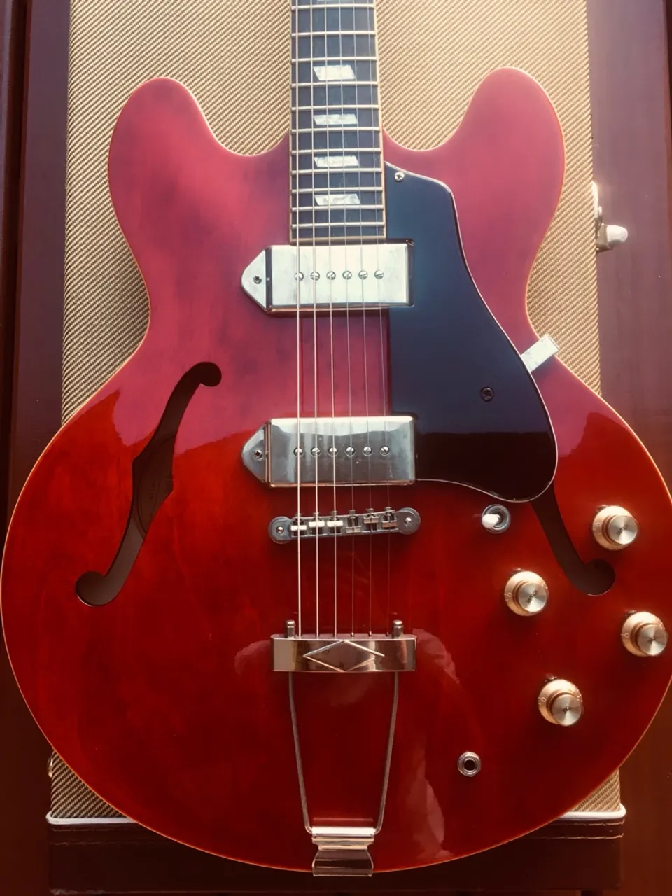 Guitarra Ephiphone Casino semi-acustica 