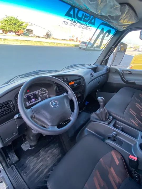 M/ Benz Accelo 815 Ano 2021