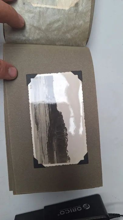 Álbum de fotos antigo todas preto e branco  - Foto 4