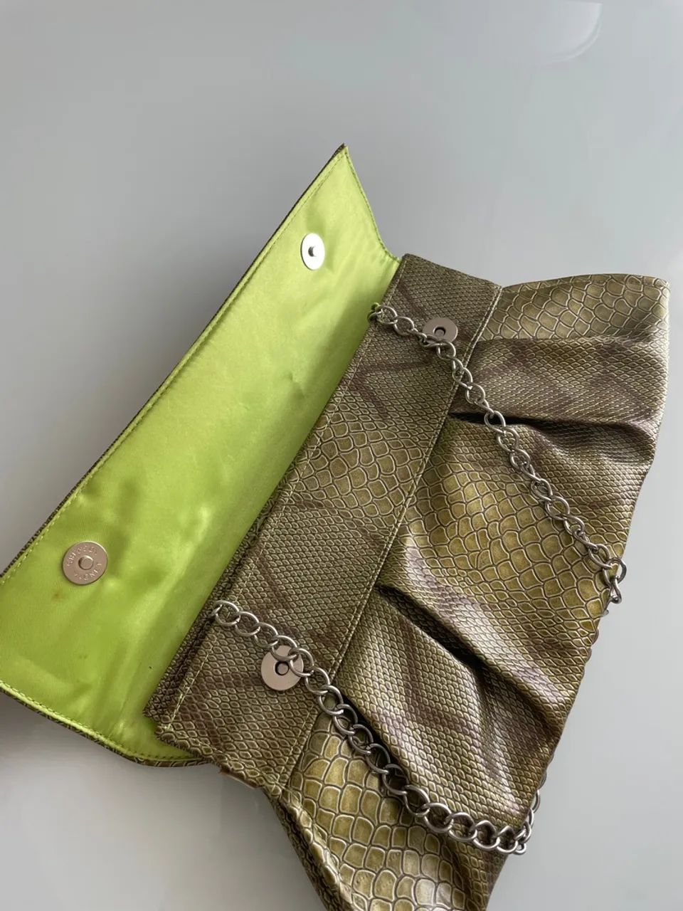 Bolsa Clutch Verde com Corrente - Foto 3