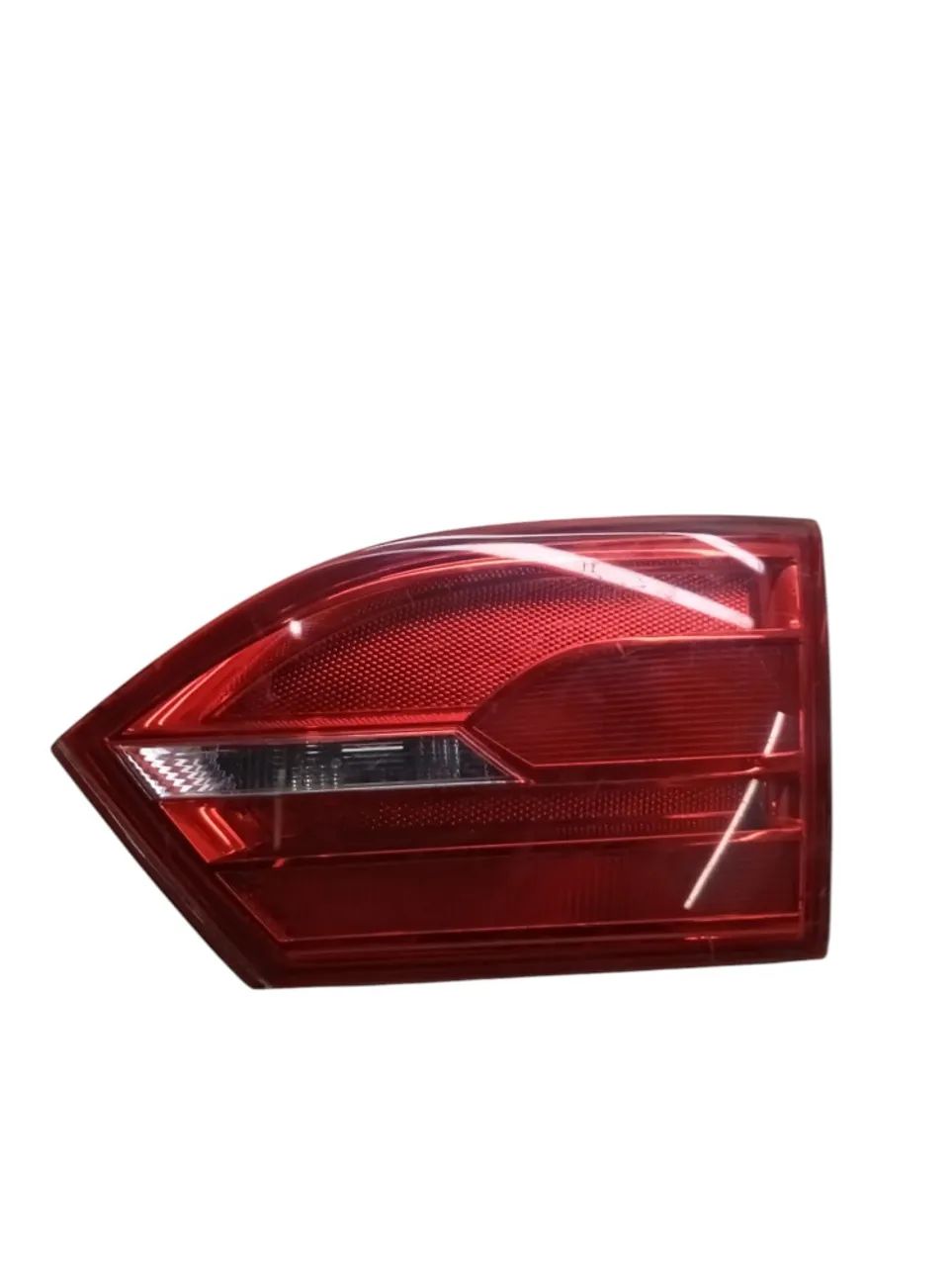 Lanterna Tampa Traseira Vw Jetta 2011/2014 Lado Direito  - Foto 3
