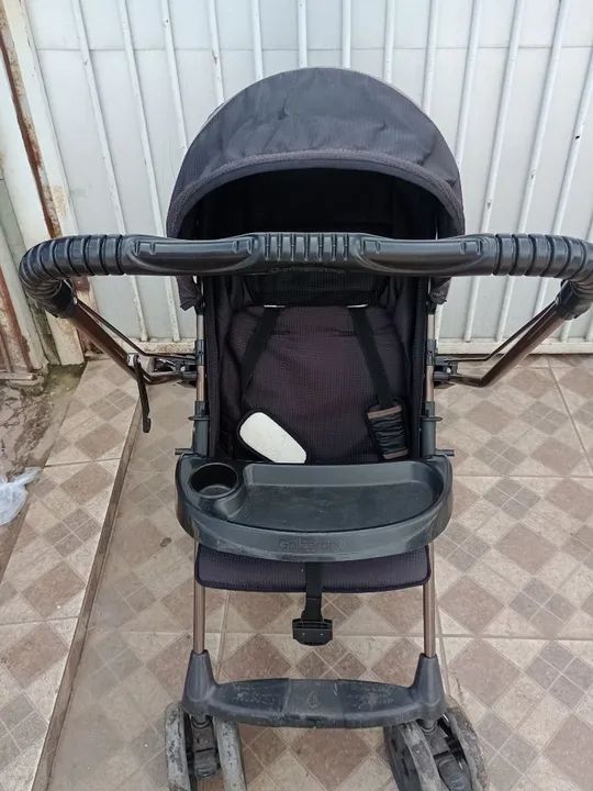 Carrinho de bebê Galzerano preto  - Foto 4
