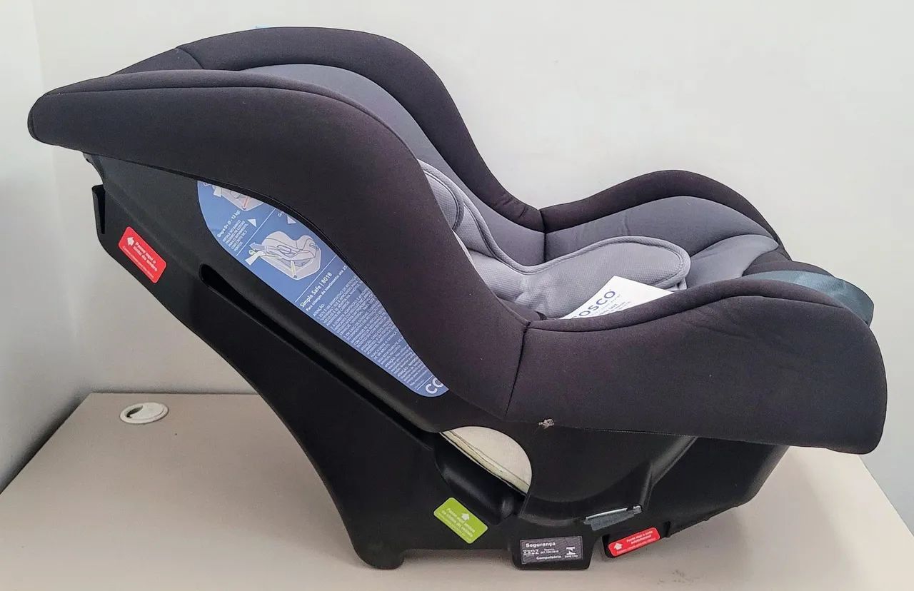 Cadeirinha infantil cinza para carro - Foto 4