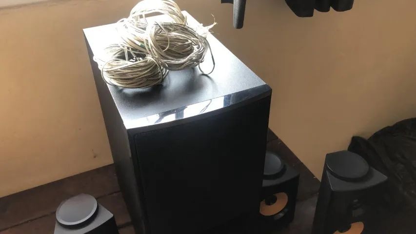 Conjunto de caixas 5.1 LG em excelente estado - Foto 4