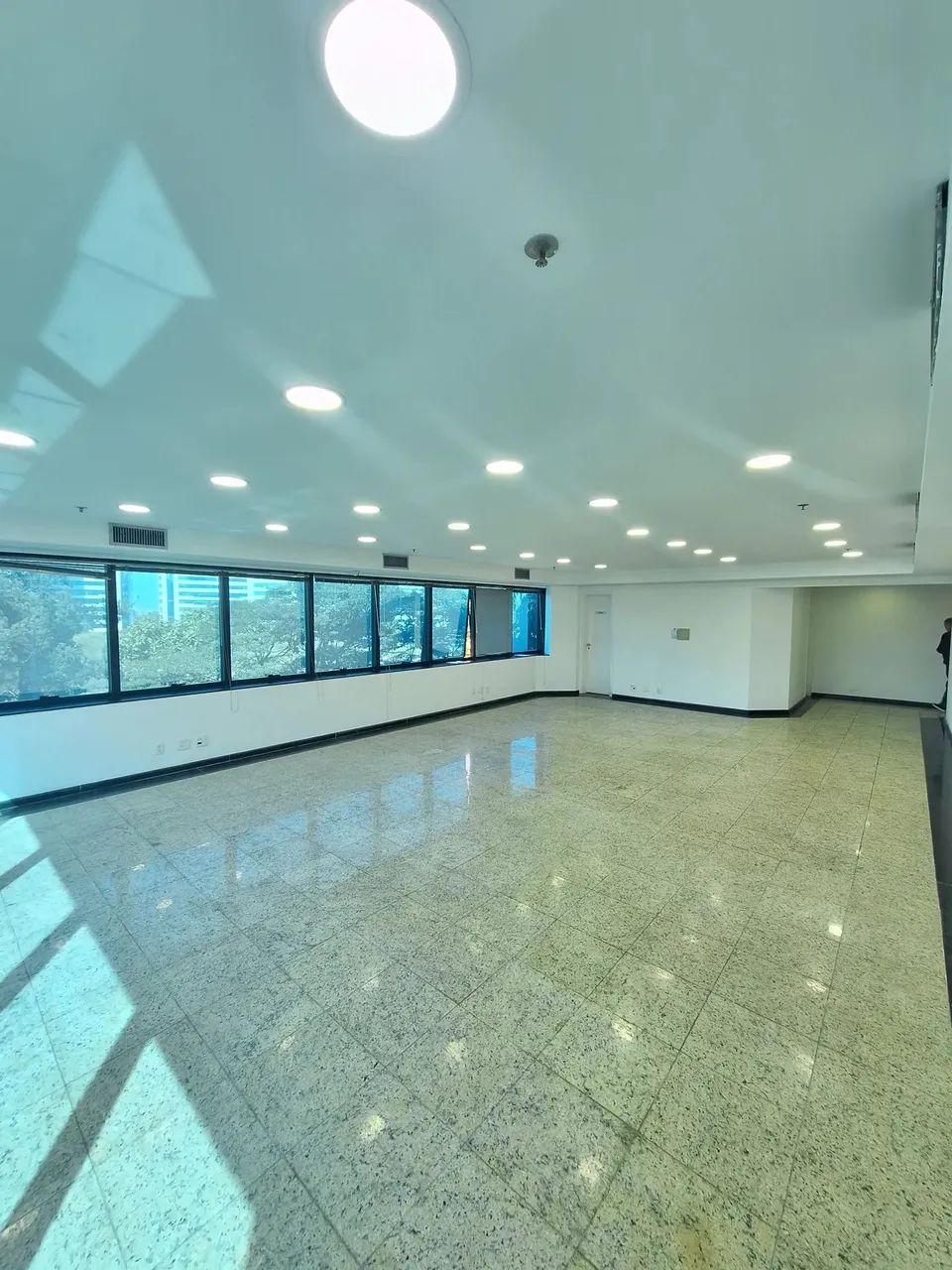 SALA COMERCIAL em BARUERI - SP, ALPHAVILLE INDUSTRIAL - Foto 2