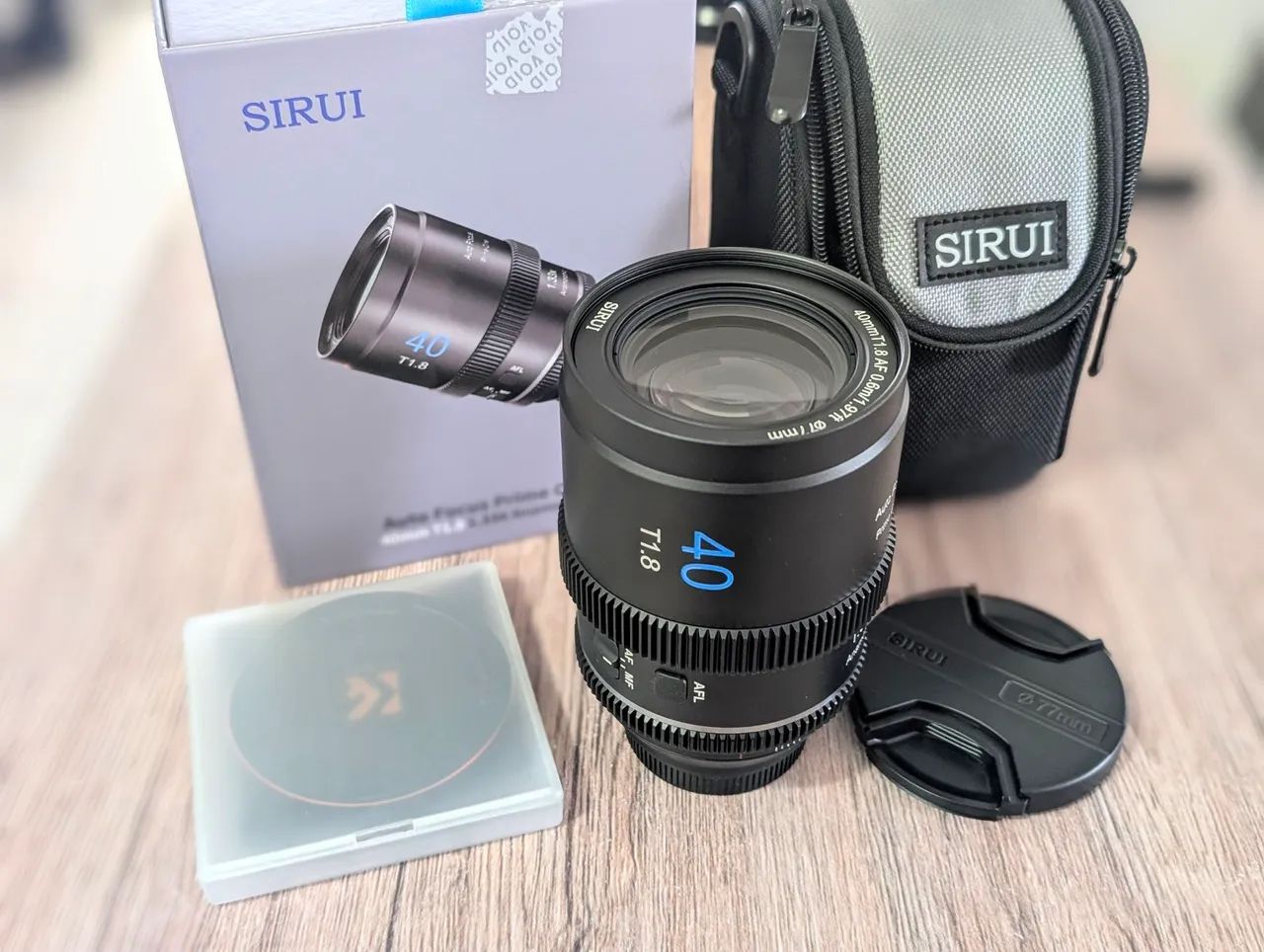 Lente Sirui 40mm T1.8 1.33X Anamórfica FUJI CINEMATICA