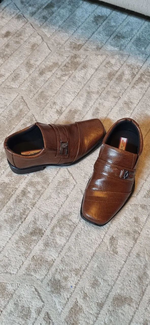 Sapato social infantil marrom tamanho 31 - Foto 2