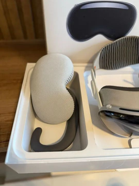 VENDO APPLE VISION 256 GB - Foto 3