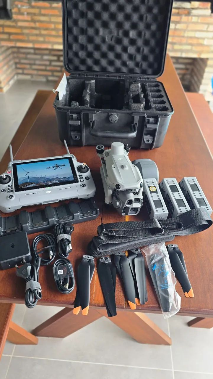 Drone DJI Matrice 4E Combo Flymore 3 Baterias - Foto 5