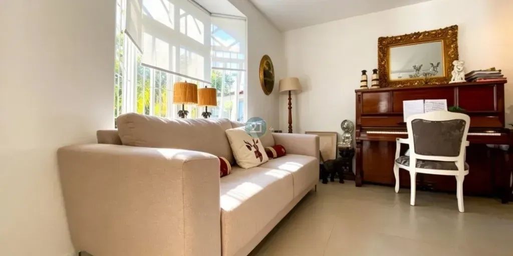 Imóvel para aluguel tem 330 metros quadrados com 5 quartos em Campeche - Florianópolis - S - Foto 2