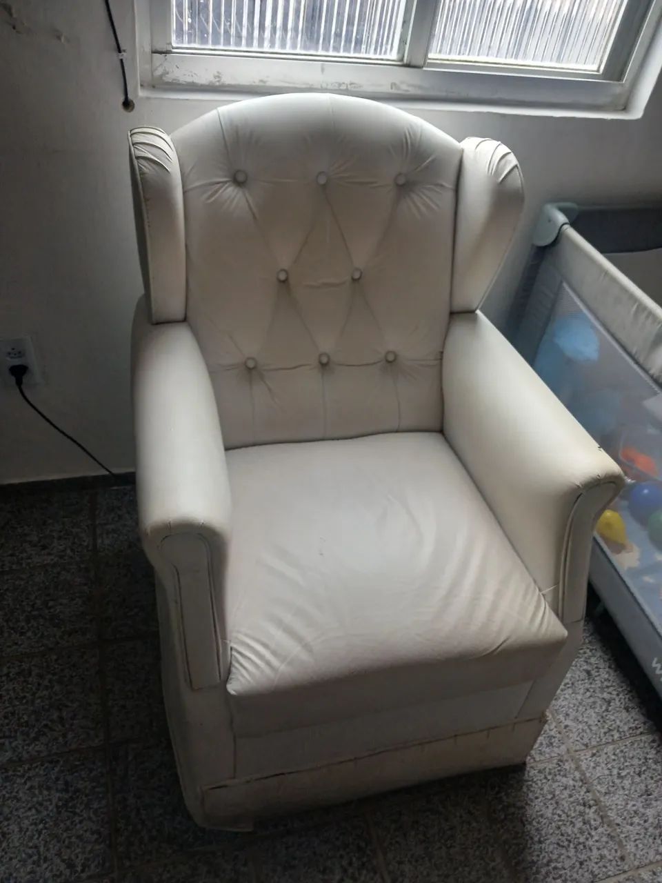 Poltrona de Amamentação com Balanço