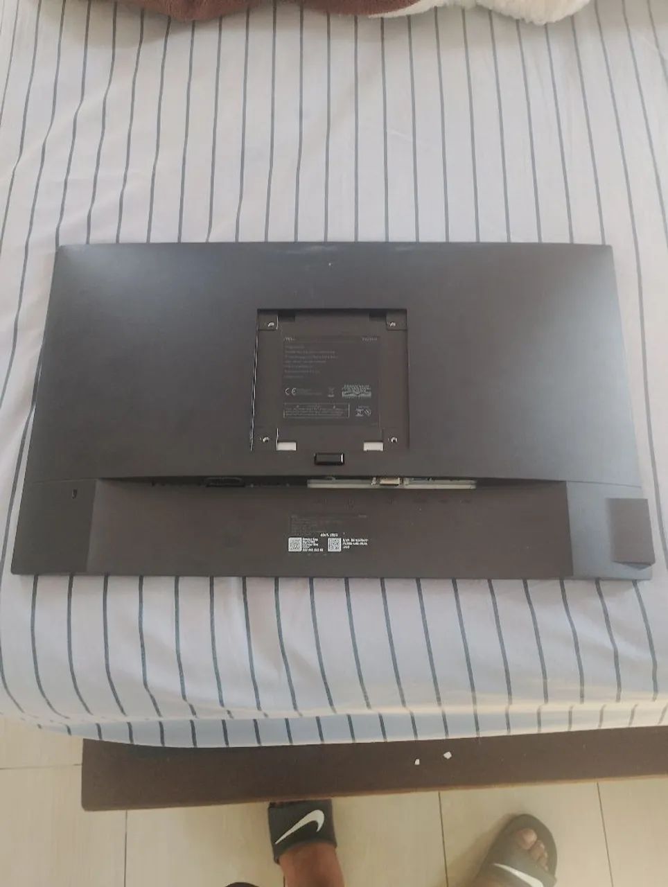 Monitor Dell P2219H 22 Polegadas Hdmi-Vga e Dp