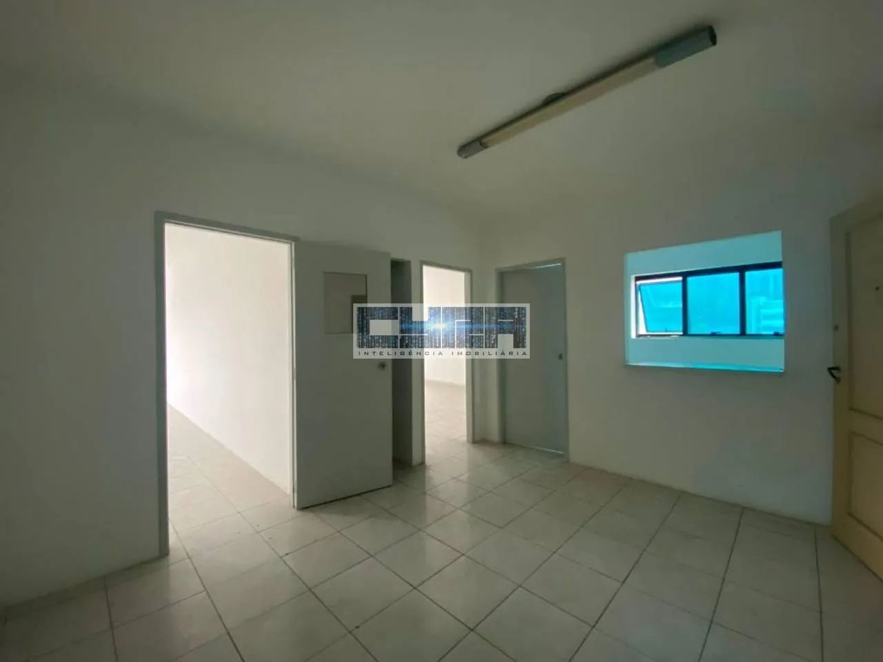 SALA COMERCIAL com 3 AMBIENTE - Foto 2