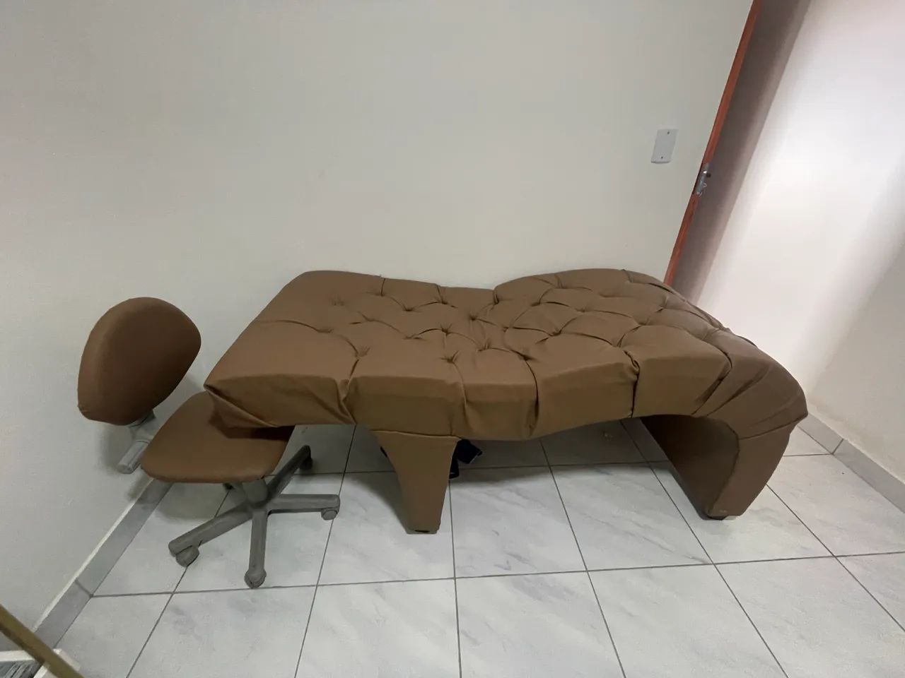 Maca luxo e cadeira  - Foto 3