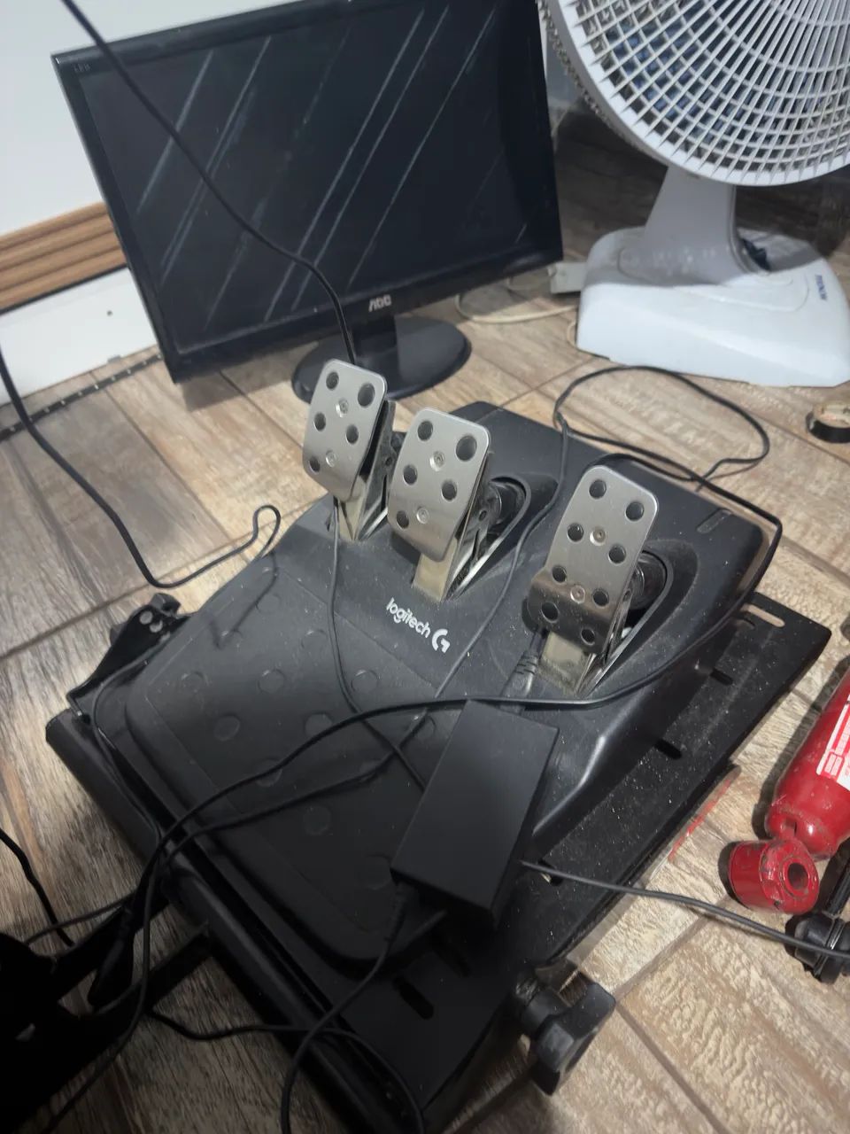 Volante Logitech G920 com acessórios + Base cockpit - Foto 3
