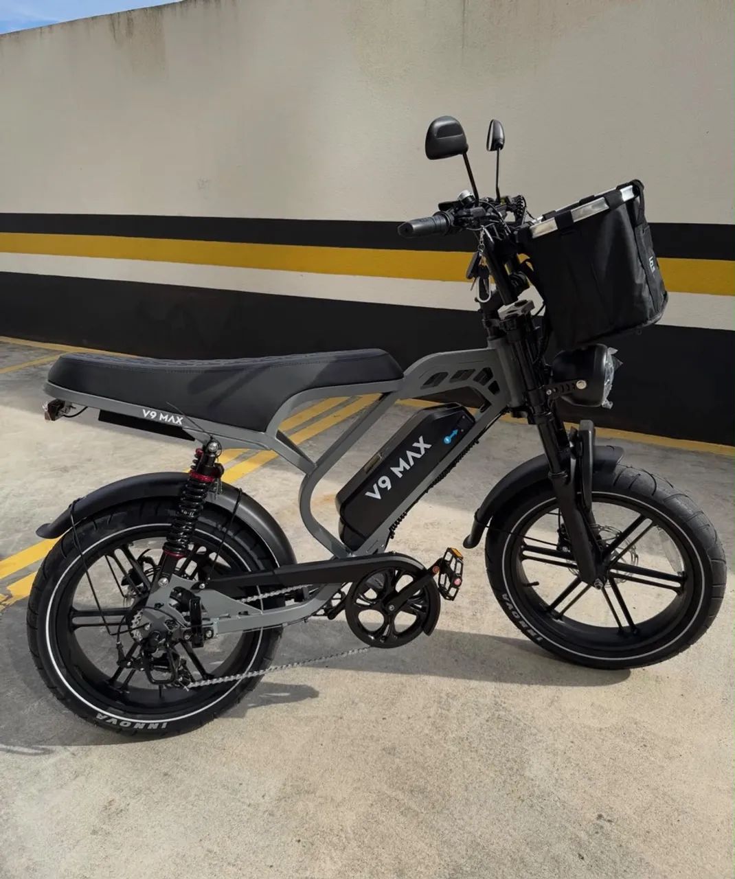 V9 Max zerada com garantia 