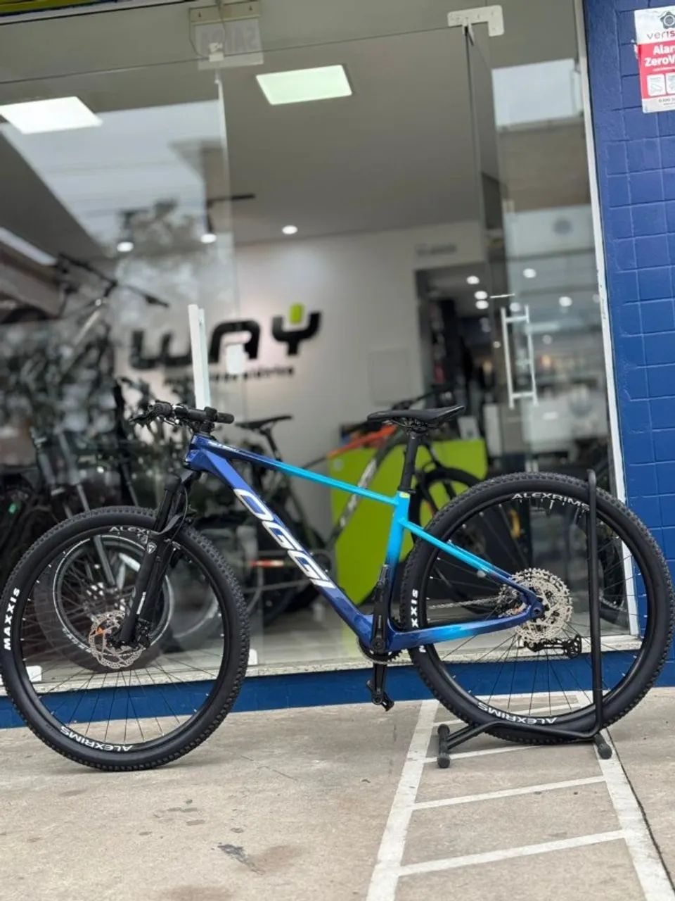 NOVA Agile Sport - Carbono