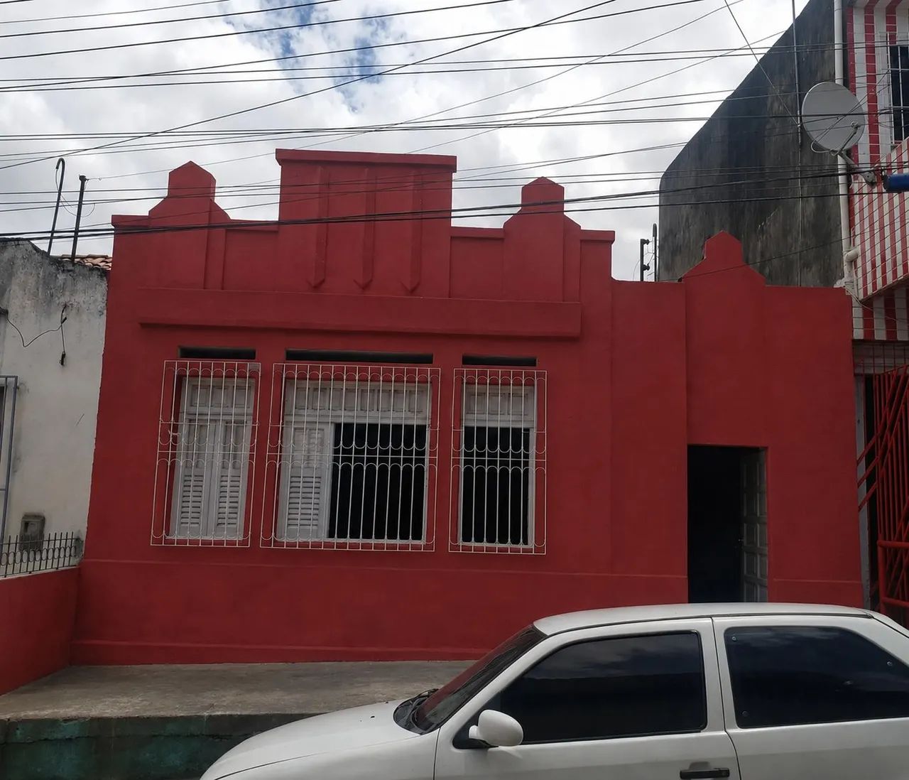 CASA NO CENTRO DE NAZARÉ DA MATA 
