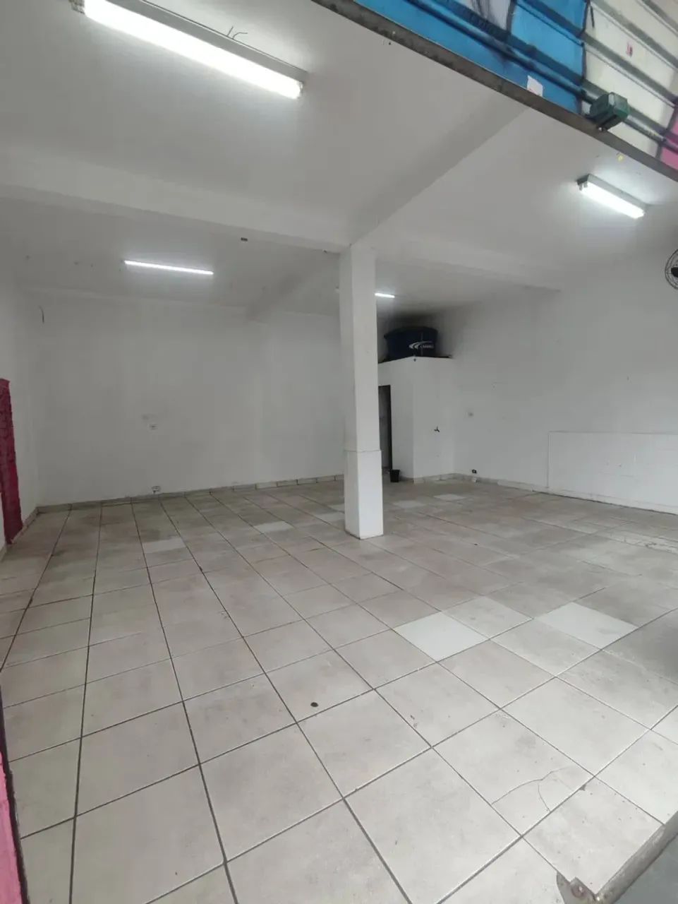 Salão Comercial em Jandira
