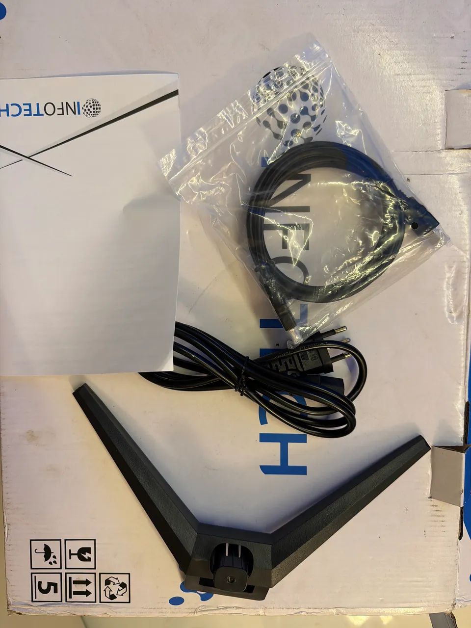 Monitor Infotech 19 LED Widescreen WXGA HDMI VGA 6ms - Foto 2
