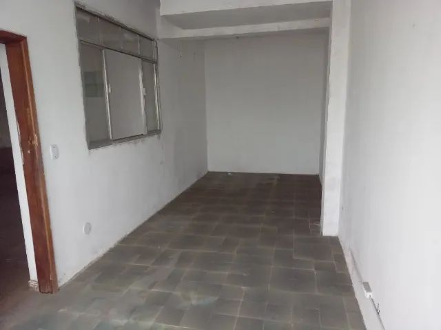 Realengo Sobreloja  236 m2 Estrada da Agua Branca.Desocupada.  - Foto 2