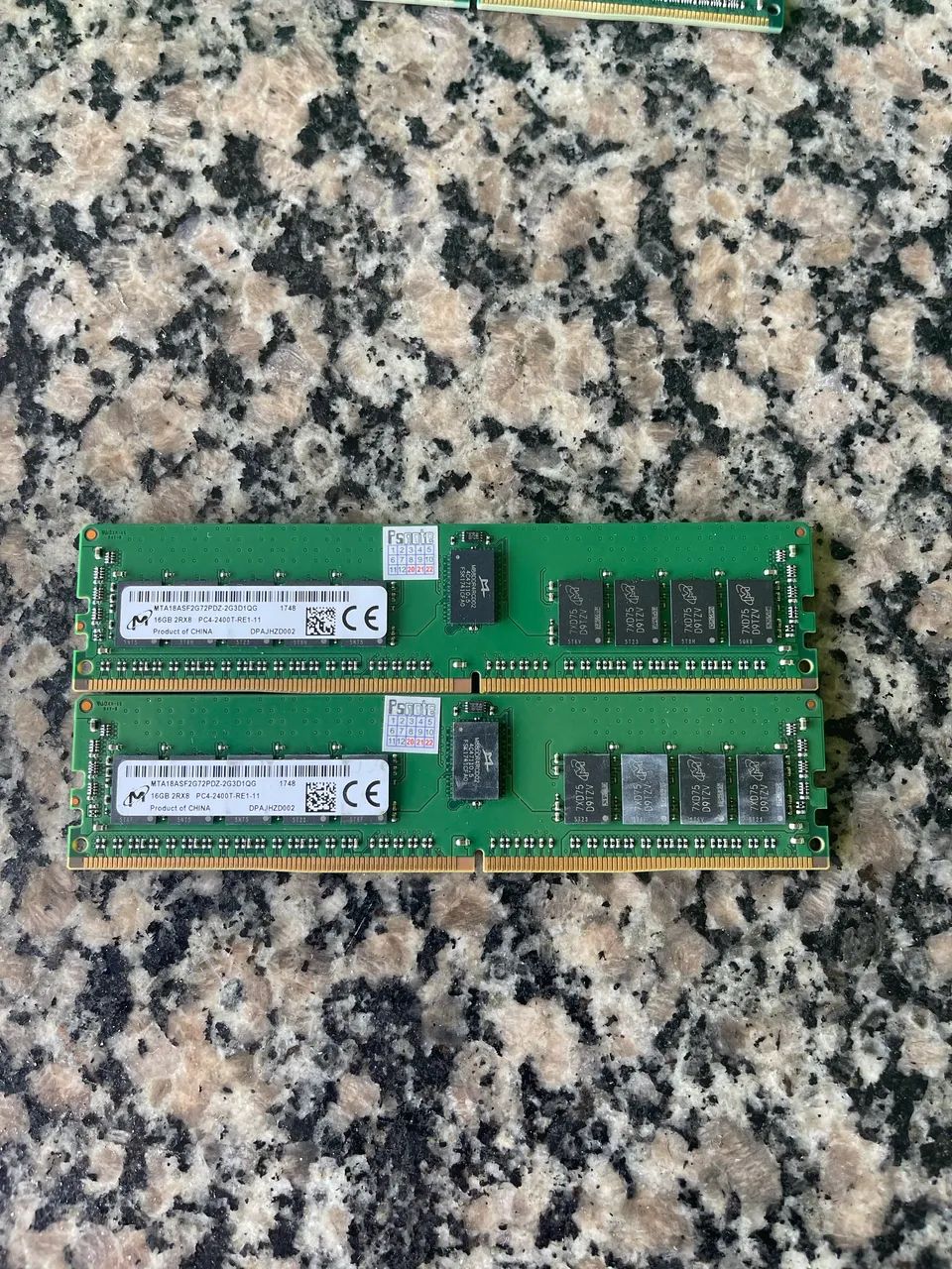 Memória 16GB DDR4 2400MHz ECC Registered Micron MTA18ASF2G72PDZ (Servidor) - Foto 3