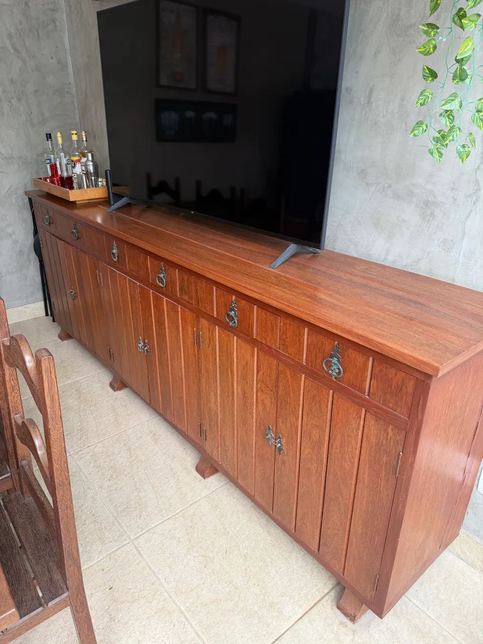 Conjunto Mesa 10 cadeiras com buffet -  madeira maciça - Foto 3