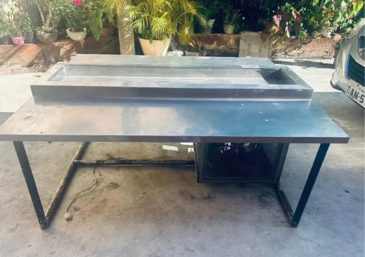 Mesa industrial inox refrigerada 
