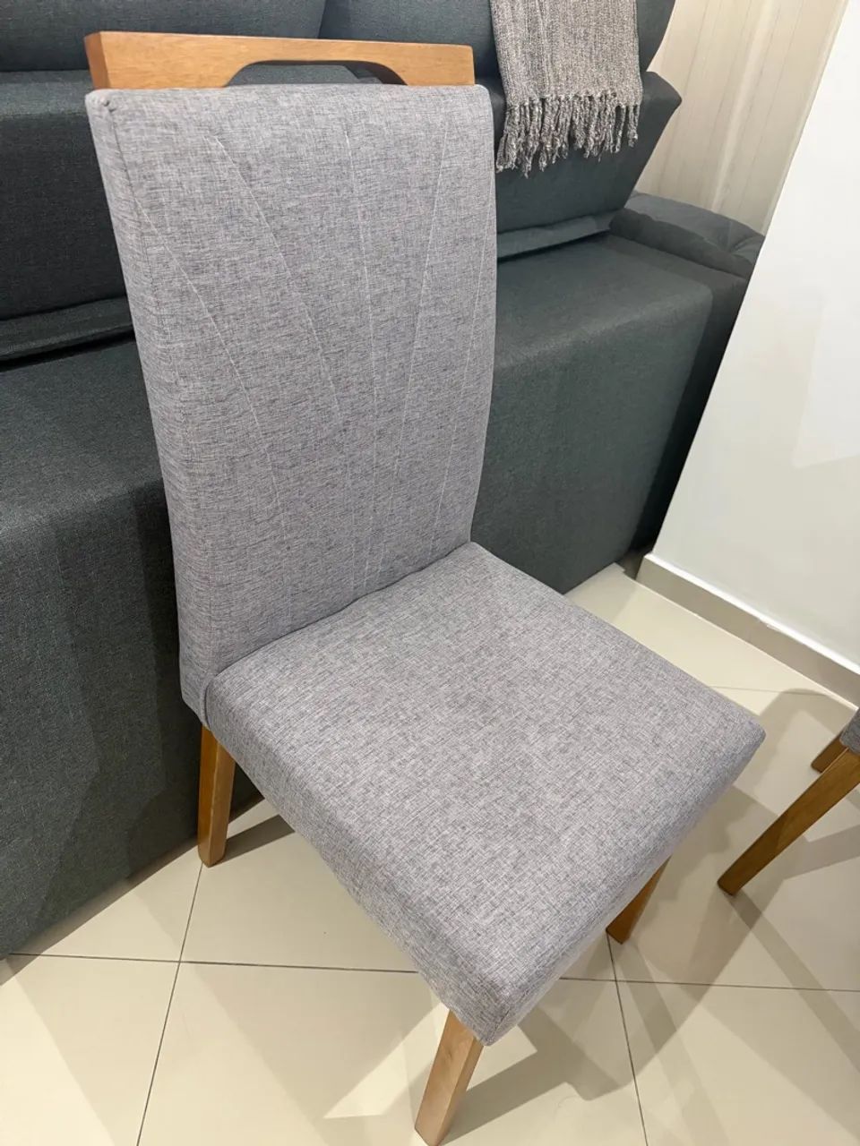 Mesa de vidro com 4 cadeiras - Foto 3