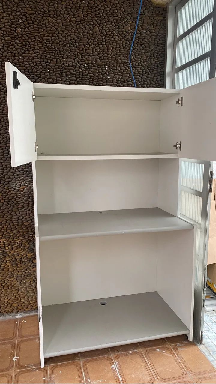 Armário branco com 2 portas  - Foto 2
