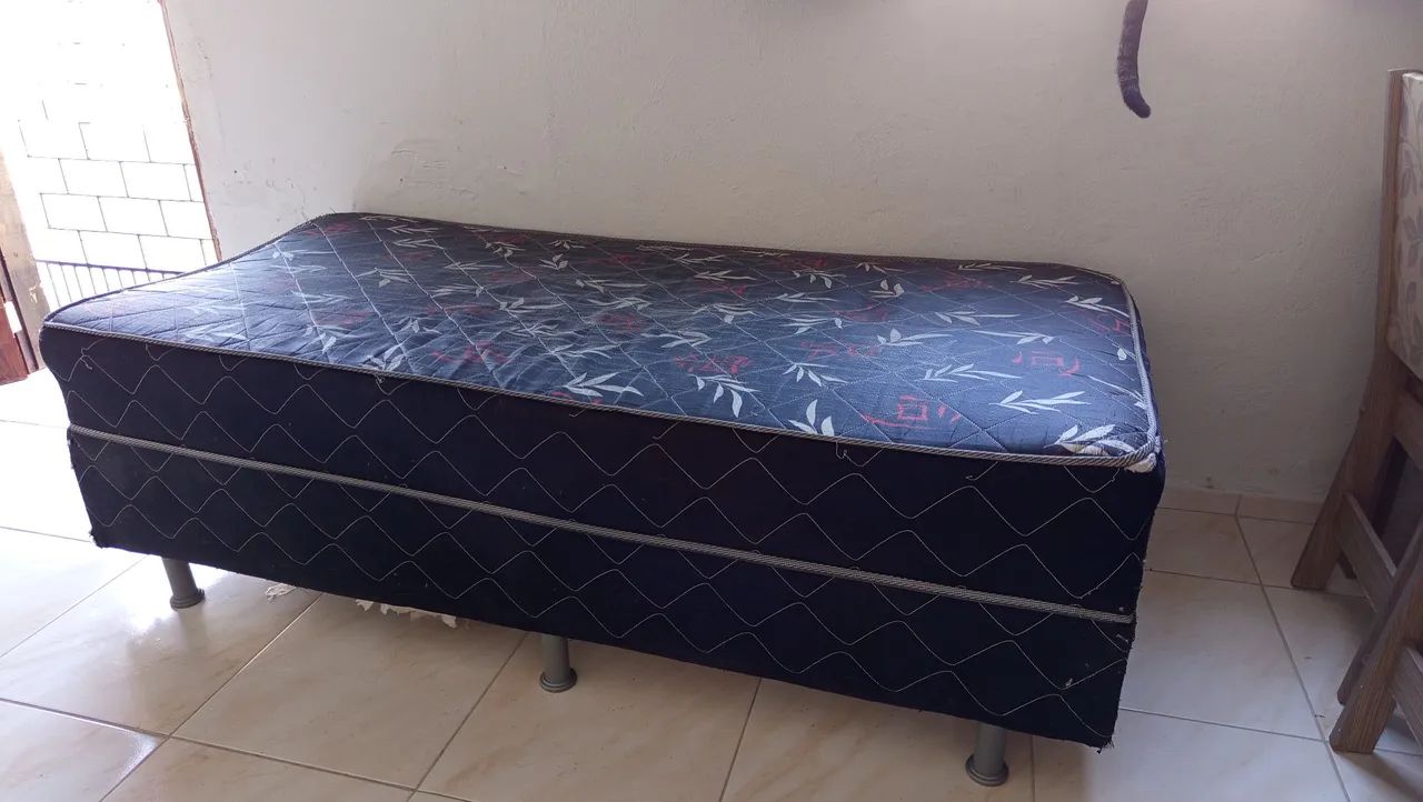 Cama de solteiro semi-nova  - Foto 2