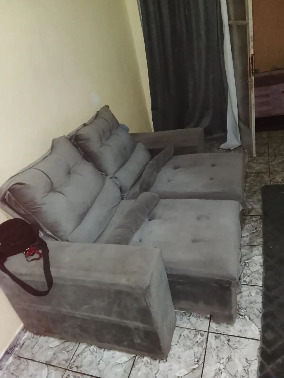 VENDO sofá , pouco tempo de uso . - Foto 4