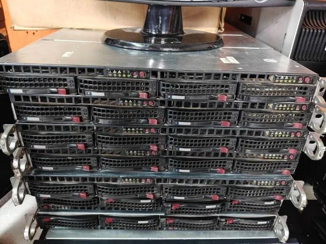 lote com 7 servidores xeon 8gb com 1tb de hd funcionando ! 