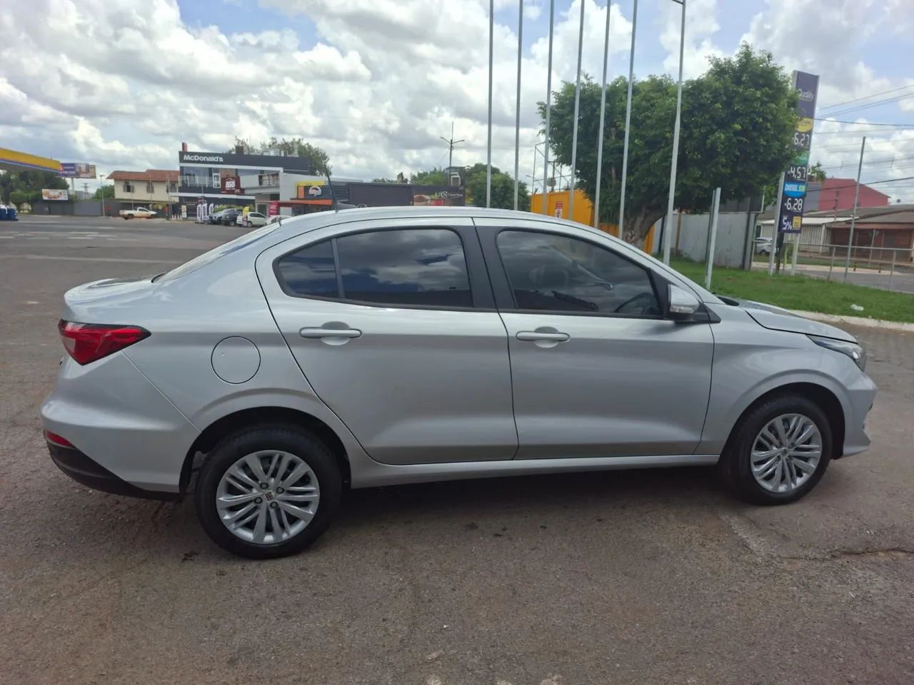 Fiat Cronos Drive 1.3 8V Flex 2025 - Foto 4