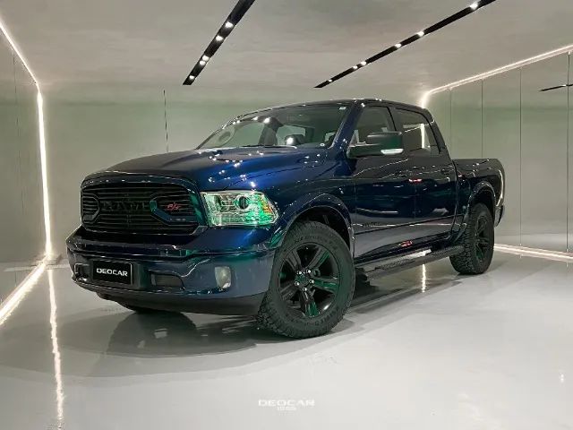Ram Classic 1500 CLASSIC LARAMIE 5.7 CD V8 4X4 AUT. 2023