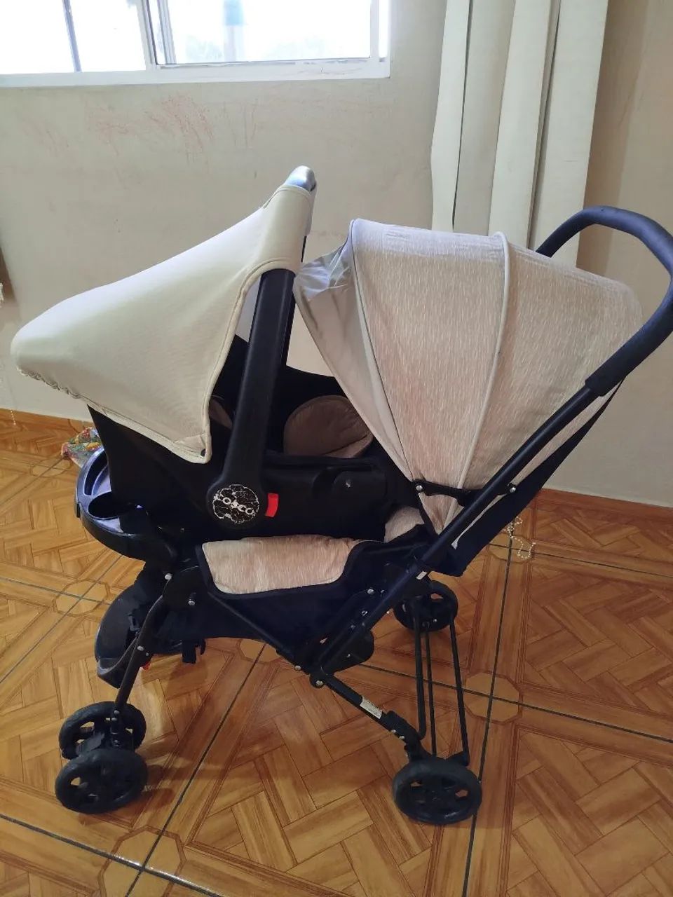 Carrinho + bebe conforto 