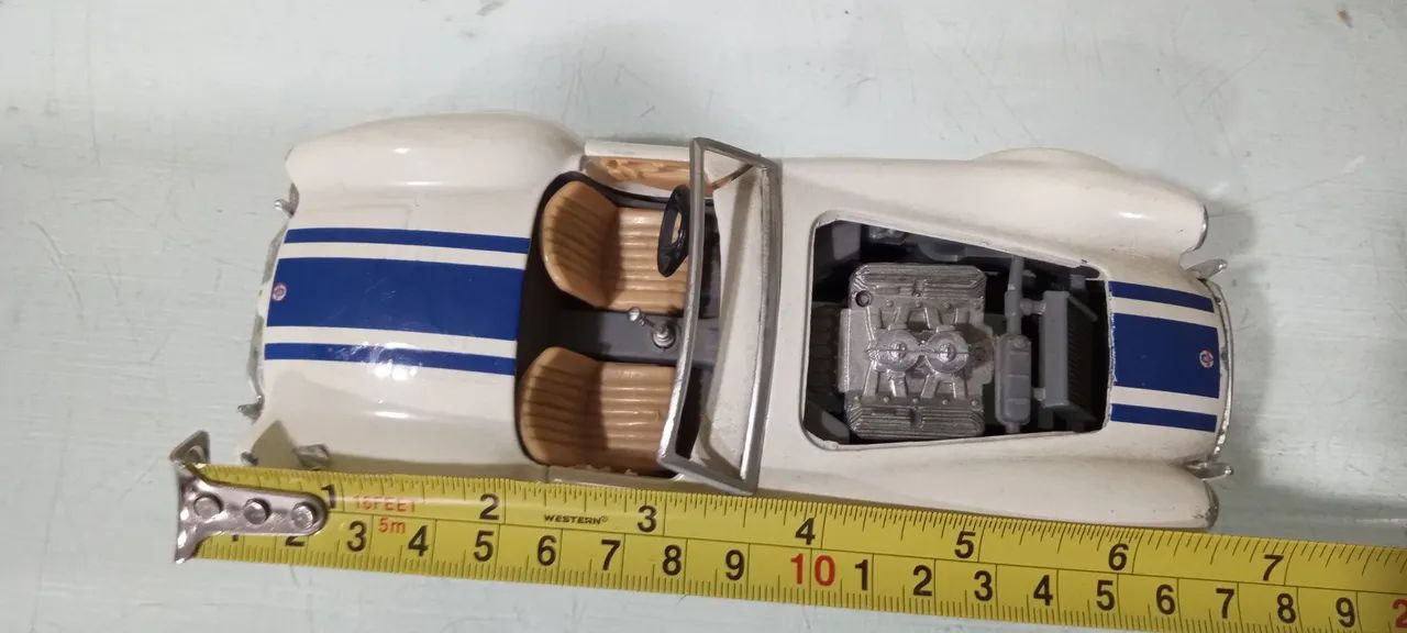 Miniatura carro cobra  1/24 - Foto 3