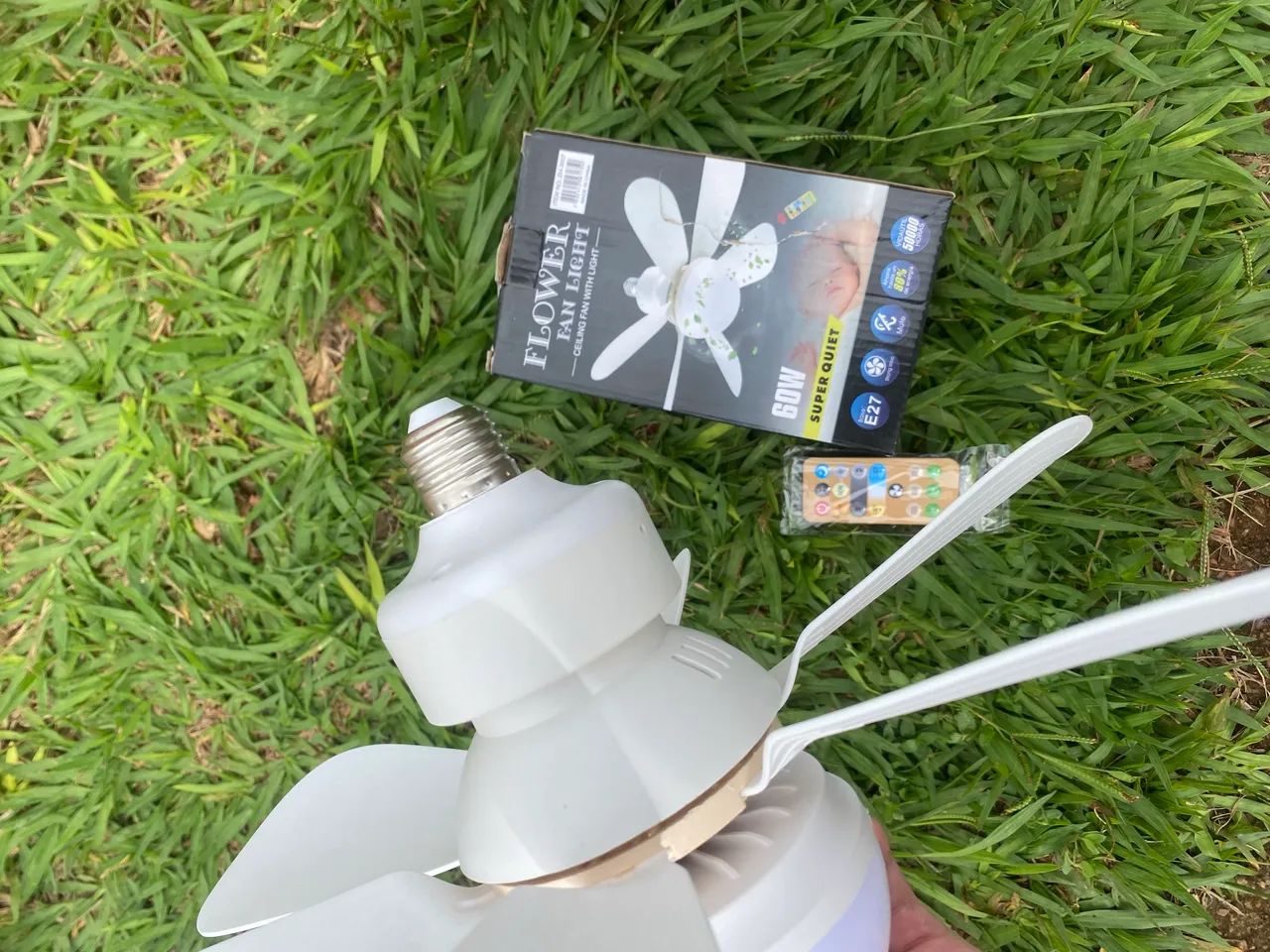 Ventilador de Teto rosqueável com Lâmpada  - Foto 3