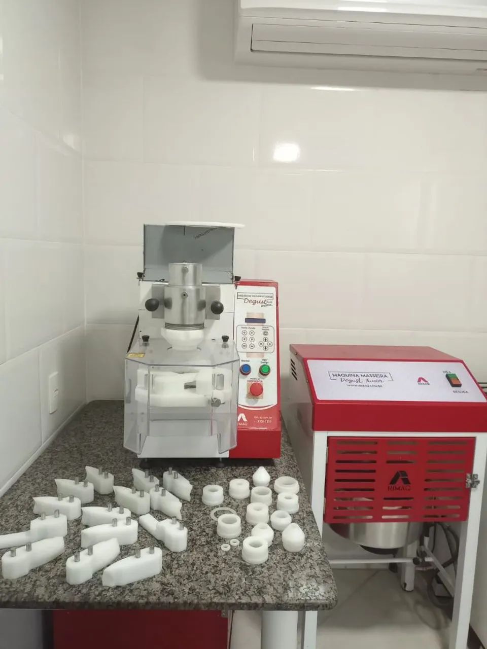 Vendo Máquina de salgados e masseira