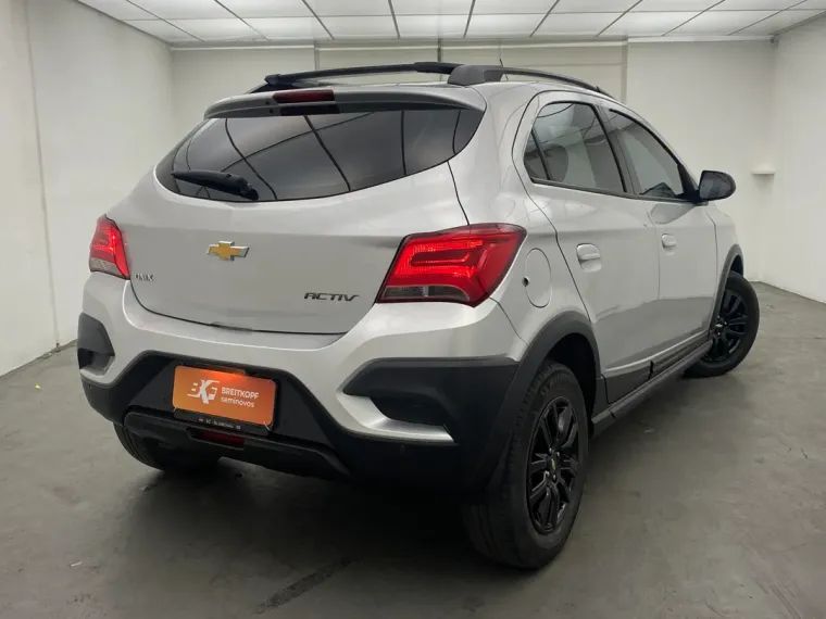 Chevrolet Onix Hatch Advantage 1.4 8V Flex Aut. 4P 2019 - Foto 4